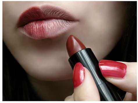 Triclosan in lippenstift en cosmetica zal een infarct veroorzaken